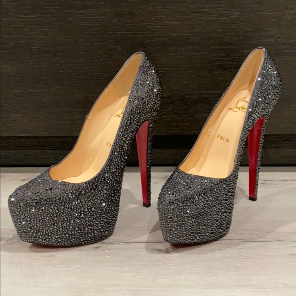 Louboutin Daffodile Crystal Strass Pumps - 38.5 - Picture 3 of 8
